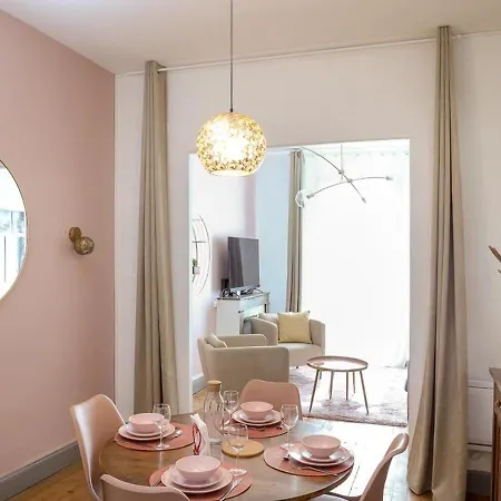 Апартаменты Avec Terrasse En Plein Coeur De