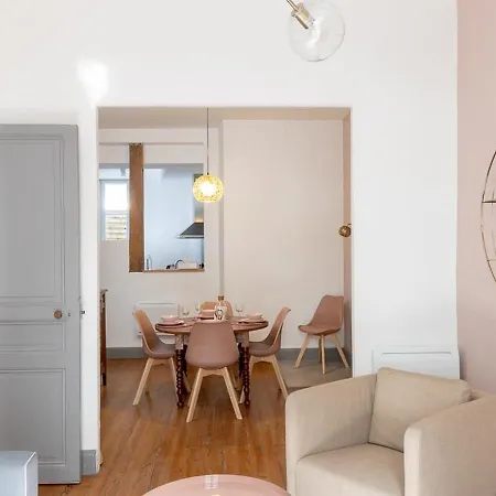 Апартаменты Avec Terrasse En Plein Coeur De