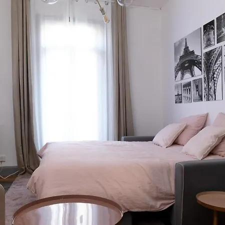 Avec Terrasse En Plein Coeur De Апартаменты *